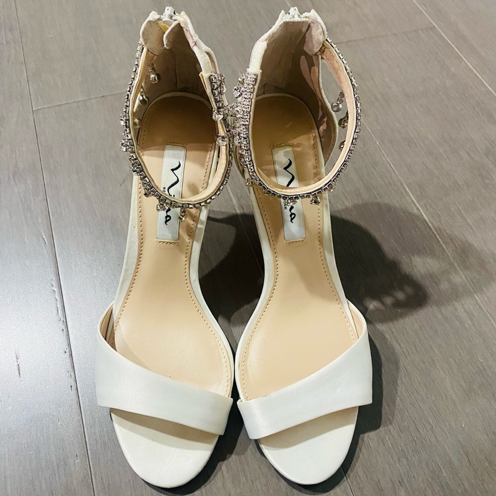 Shoes - Picture 2 of 5